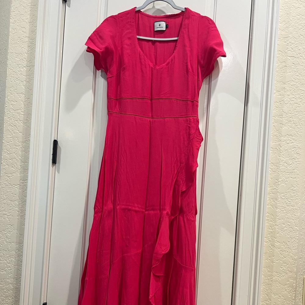 NWOT Tuckernuck hot pink faux wrap midi dress! Size 6